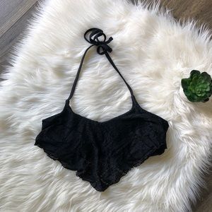 Xhileration Black ruffle lace bikini top